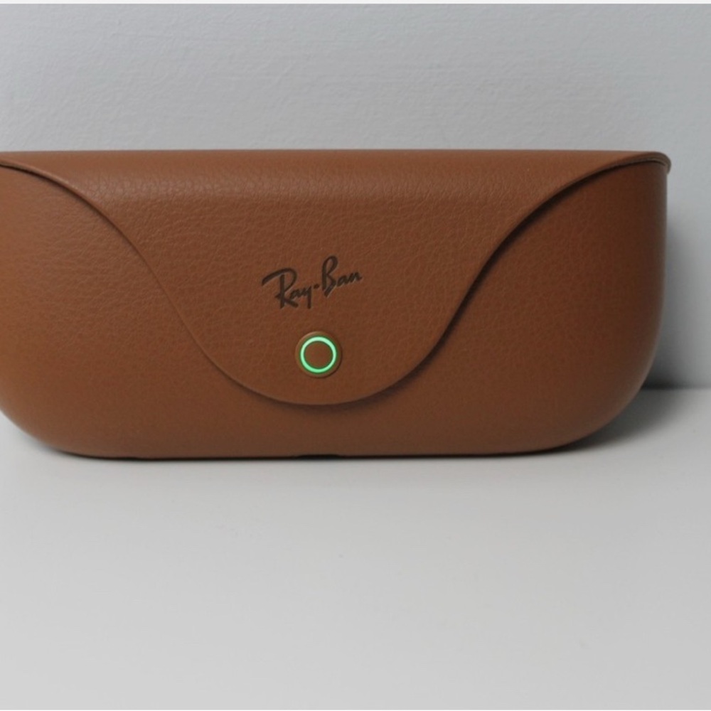 Brown Ray-Ban Meta Wayfarer 👓Glasses🕶️ Charging Case 1AT2414A00 **CASE ONLY**